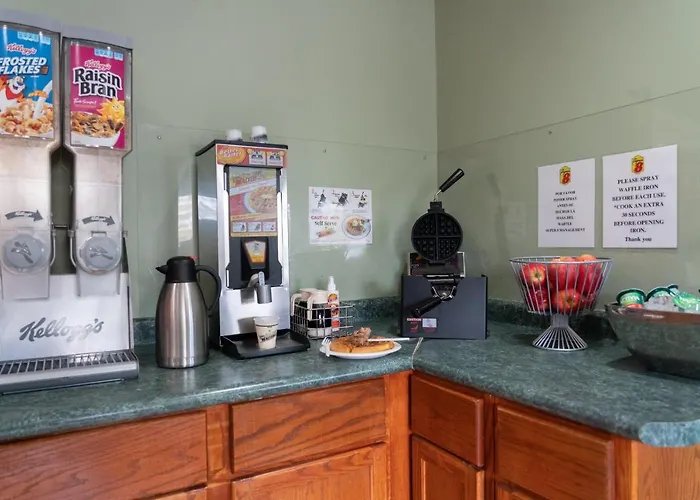 Hotel Super 8 By Wyndham Elgin